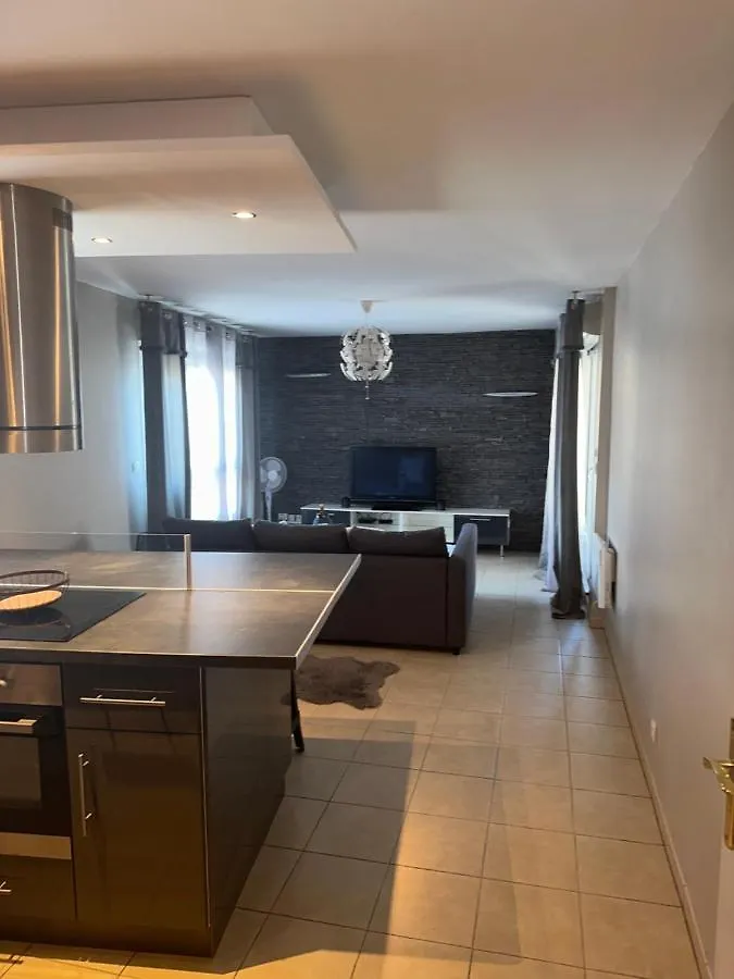 Superbe Appartement Tout Equipe Avec Parking. 마르세유 0*,  프랑스